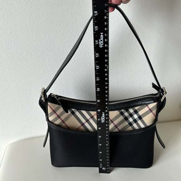 BURBERRY Black Nylon & Vintage Check Print with Leather Handle Shoulder Bag - Picture 4 of 15